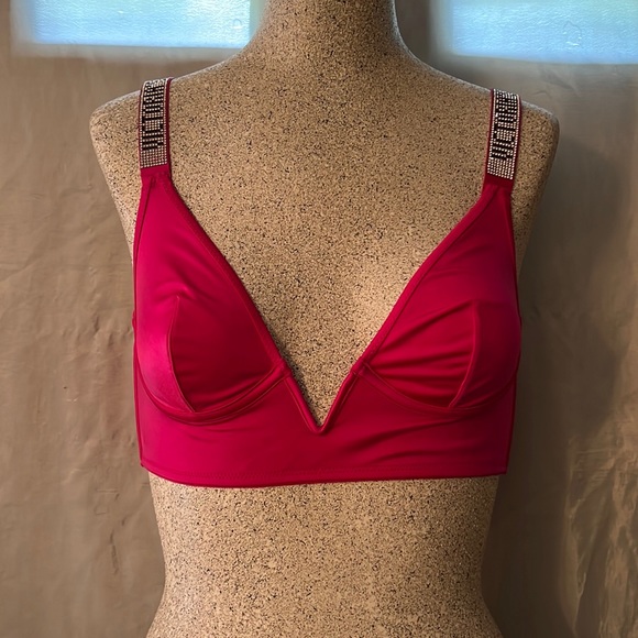 VS Bra - Picture 2 of 3